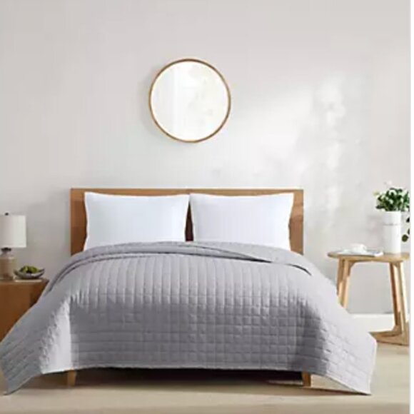 HOME BY Jennifer Adams California Square Quilted Blanket King - Picture 4 of 10